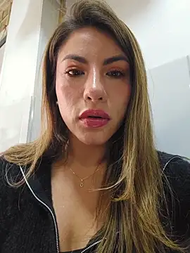 Snapshot of Karen_San_Miguel chatting on April 5, 2026, 5:10 pm Karen San Miguel online show from April 5, 2026, 5:10 pm