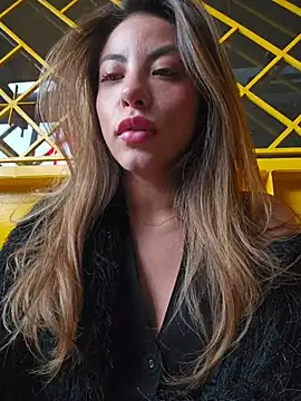 Snapshot of Karen_San_Miguel chatting on April 16, 2026, 6:30 pm Karen San Miguel online show from April 16, 2026, 6:30 pm