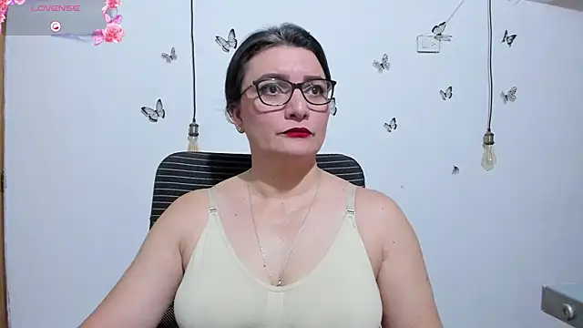 Snapshot of Amie_Adams82_ chatting on June 15, 2026, 3:03 pm Amie Adams82 online show from June 15, 2026, 3:03 pm
