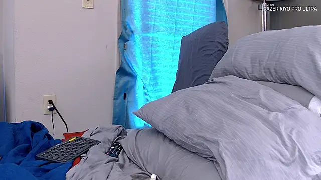 Dilldough405 online show from April 23, 2026, 6:21 pm