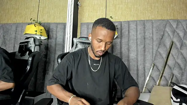 JamesParck online show from March 18, 2026, 10:57 pm