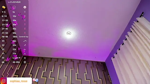 Deni rose online show from October 7, 2025, 8:06 pm