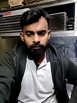 rayhan085 online show from December 18, 2024, 2:06 pm