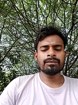 rayhan085 online show from November 3, 2025, 8:48 am