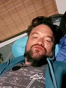 Snapshot of LECHEBALLS chatting on February 20, 2025, 10:16 am LECHEBALLS online show from February 20, 2025, 10:16 am