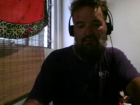 Snapshot of LECHEBALLS chatting on April 14, 2026, 11:22 pm LECHEBALLS online show from April 14, 2026, 11:22 pm