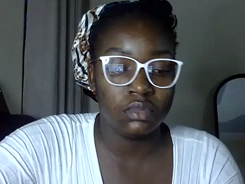 Sexy racy rebel  online show from March 5, 2026, 12:39 am