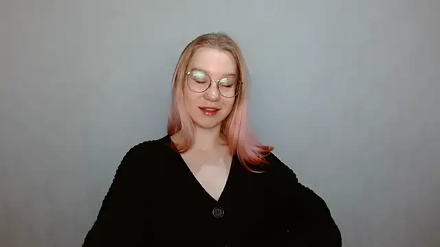 Snapshot of cindi_hot chatting on December 16, 2024, 9:03 am cindi hot online show from December 16, 2024, 9:03 am