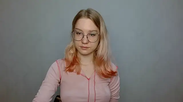 Snapshot of cindi_hot chatting on January 12, 2025, 9:40 am cindi hot online show from January 12, 2025, 9:40 am