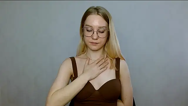 Snapshot of cindi_hot chatting on February 26, 2025, 7:42 am cindi hot online show from February 26, 2025, 7:42 am