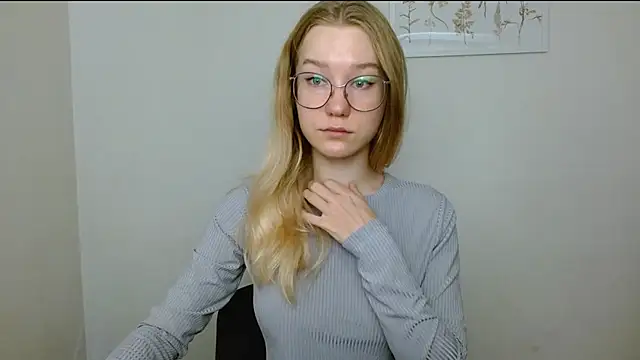 Snapshot of cindi_hot chatting on September 25, 2025, 10:30 am cindi hot online show from September 25, 2025, 10:30 am