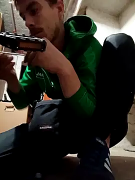 Snapshot of KidoXVII chatting on October 15, 2025, 1:11 pm KidoXVII online show from October 15, 2025, 1:11 pm