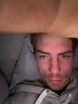 Snapshot of KidoXVII chatting on November 22, 2025, 1:59 am KidoXVII online show from November 22, 2025, 1:59 am