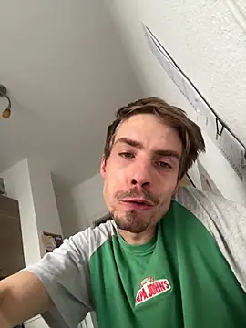 Snapshot of KidoXVII chatting on December 1, 2025, 11:48 am KidoXVII online show from December 1, 2025, 11:48 am