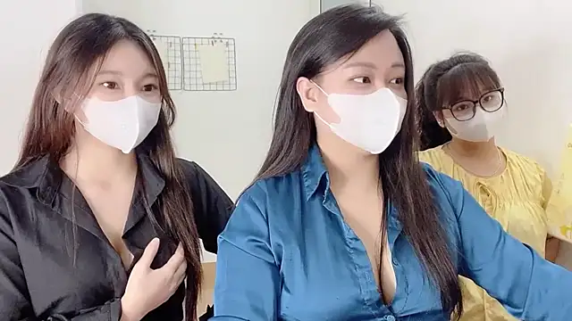 Bamboo Swetie online show from December 22, 2025, 3:09 pm