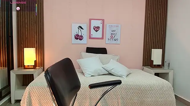 alina martinelli online show from April 9, 2026, 11:48 am