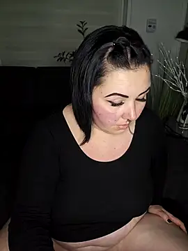 Snapshot of -BonnieBlack- chatting on February 5, 2025, 8:25 pm -BonnieBlack- online show from February 5, 2025, 8:25 pm