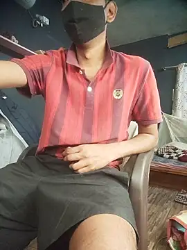 Snapshot of richardjames95 chatting on February 18, 2026, 5:31 pm richardjames95 online show from February 18, 2026, 5:31 pm