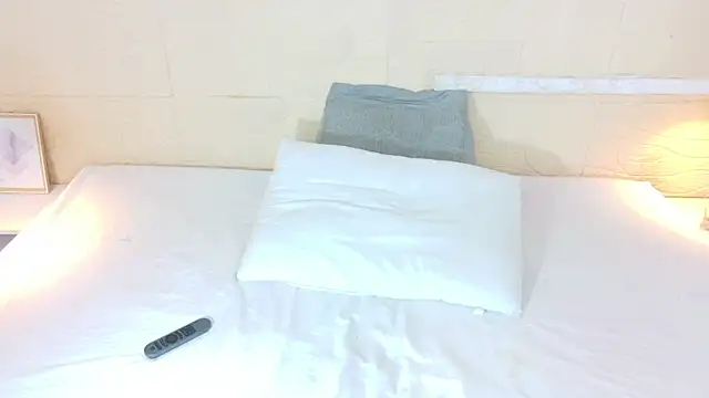 Snapshot of Shamiraa_moore chatting on October 1, 2025, 8:26 pm Shamiraa moore online show from October 1, 2025, 8:26 pm