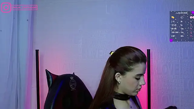 Layla castilloo online show from February 6, 2025, 5:09 pm