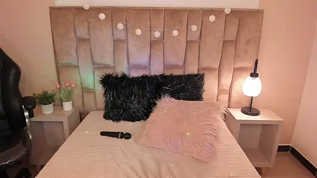 Esteff  o2 online show from March 5, 2025, 1:52 am