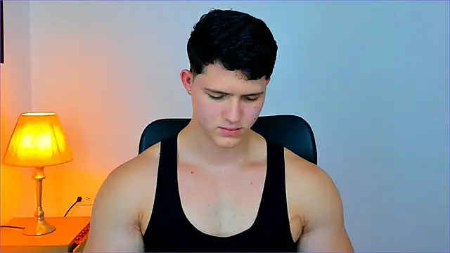 Hazzan Velez online show from February 12, 2025, 11:30 pm