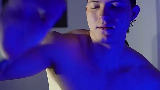 Hazzan Velez online show from December 17, 2025, 5:19 pm