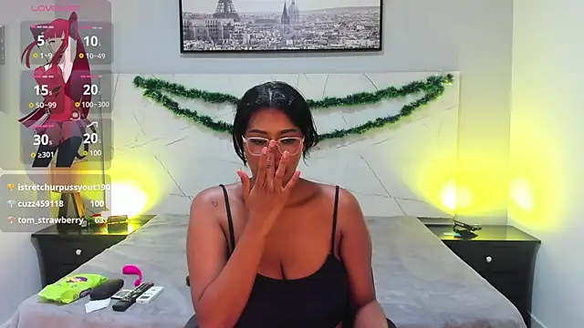 Snapshot of LAYLATAYLOR_ chatting on December 13, 2024, 3:11 pm LAYLATAYLOR online show from December 13, 2024, 3:11 pm