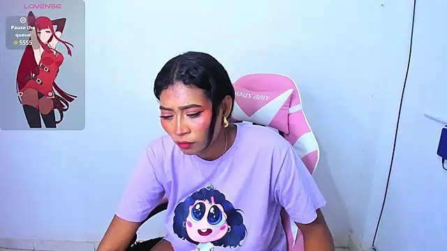 Snapshot of LAYLATAYLOR_ chatting on February 28, 2025, 5:59 am LAYLATAYLOR online show from February 28, 2025, 5:59 am