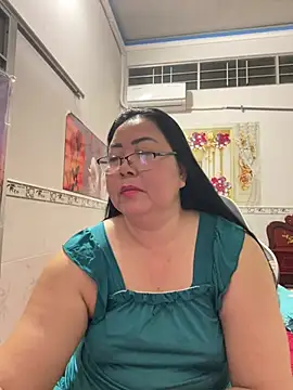 Snapshot of NDith chatting on May 18, 2026, 9:20 pm NDith online show from May 18, 2026, 9:20 pm