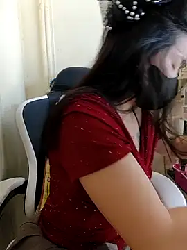 Snapshot of lyna_bl chatting on March 13, 2025, 3:33 am lyna bl online show from March 13, 2025, 3:33 am