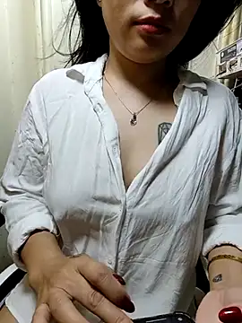 Snapshot of lyna_bl chatting on March 17, 2025, 1:18 pm lyna bl online show from March 17, 2025, 1:18 pm