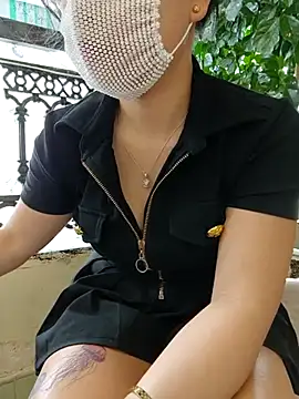 Snapshot of lyna_bl chatting on March 23, 2025, 4:05 am lyna bl online show from March 23, 2025, 4:05 am