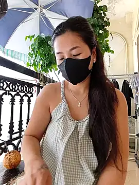 Snapshot of lyna_bl chatting on October 23, 2025, 2:11 am lyna bl online show from October 23, 2025, 2:11 am