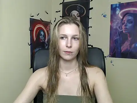 StrangerGi online show from June 11, 2026, 7:56 pm