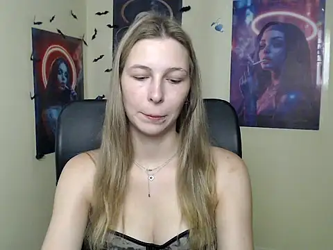 StrangerGi online show from July 11, 2026, 6:27 am