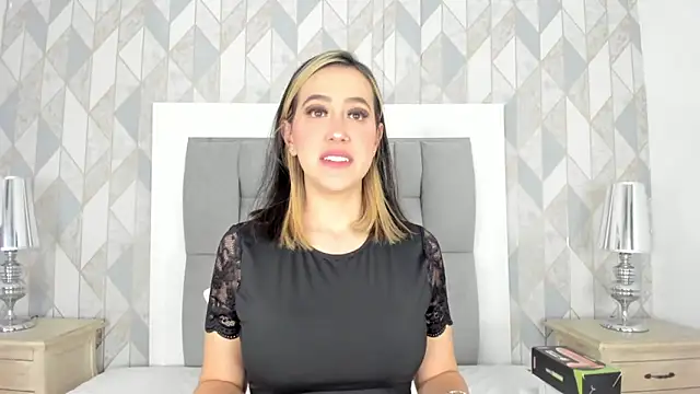 Snapshot of anais_cooper chatting on February 5, 2025, 11:34 am anais cooper online show from February 5, 2025, 11:34 am