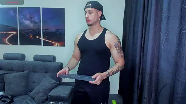 Snapshot of matt_saill chatting on March 16, 2025, 8:32 am matt saill online show from March 16, 2025, 8:32 am