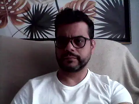 Snapshot of HornyBeachBoyBR chatting on July 12, 2026, 3:47 pm HornyBeachBoyBR online show from July 12, 2026, 3:47 pm