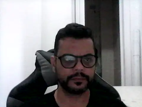 Snapshot of HornyBeachBoyBR chatting on July 28, 2026, 2:24 pm HornyBeachBoyBR online show from July 28, 2026, 2:24 pm