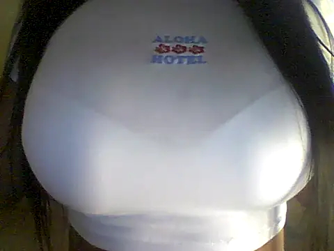 izanmiller2001 online show from February 26, 2025, 8:11 pm