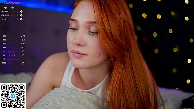 Snapshot of KleinGlif chatting on December 29, 2024, 2:21 pm KleinGlif online show from December 29, 2024, 2:21 pm