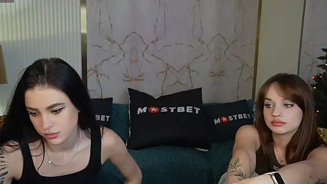 Snapshot of Brendi054 chatting on December 15, 2024, 2:37 pm Brendi054 online show from December 15, 2024, 2:37 pm