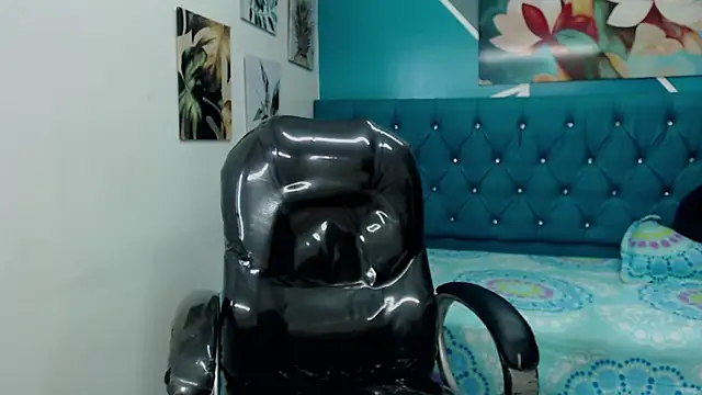 Noha scott online show from February 4, 2025, 10:45 pm