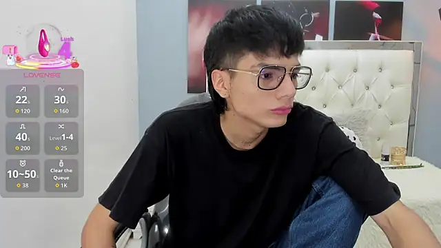 Noha scott online show from April 15, 2026, 10:54 pm