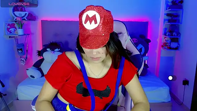 Snapshot of Kylie_brokee chatting on March 3, 2025, 9:05 pm Kylie brokee online show from March 3, 2025, 9:05 pm