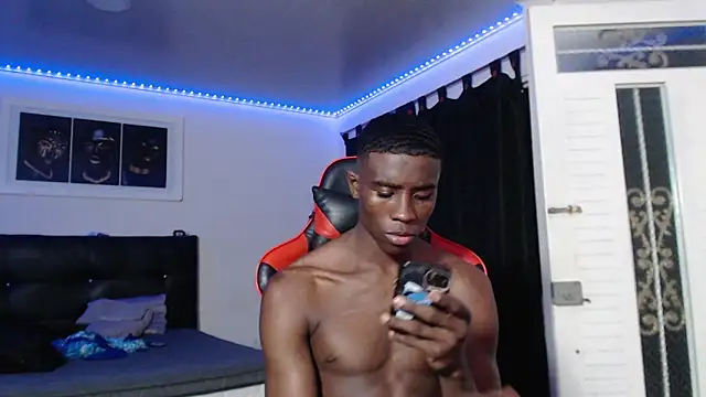 Couplex sexx online show from March 5, 2026, 4:30 am