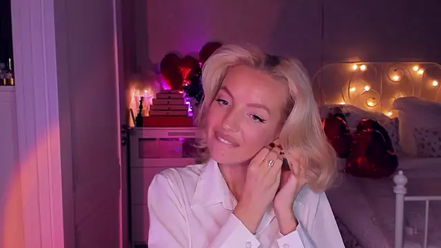 aestetick online show from February 12, 2026, 1:50 pm