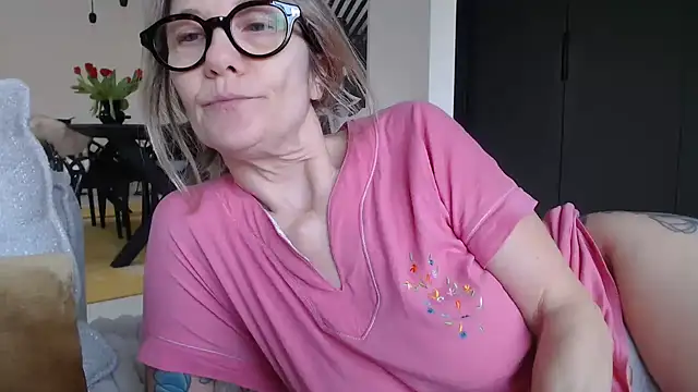 godinflower online show from February 18, 2026, 9:16 am