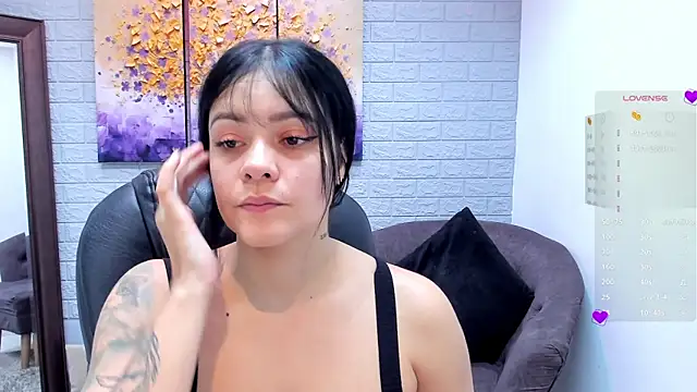 Snapshot of StefyGil_ chatting on May 26, 2026, 12:01 pm StefyGil online show from May 26, 2026, 12:01 pm